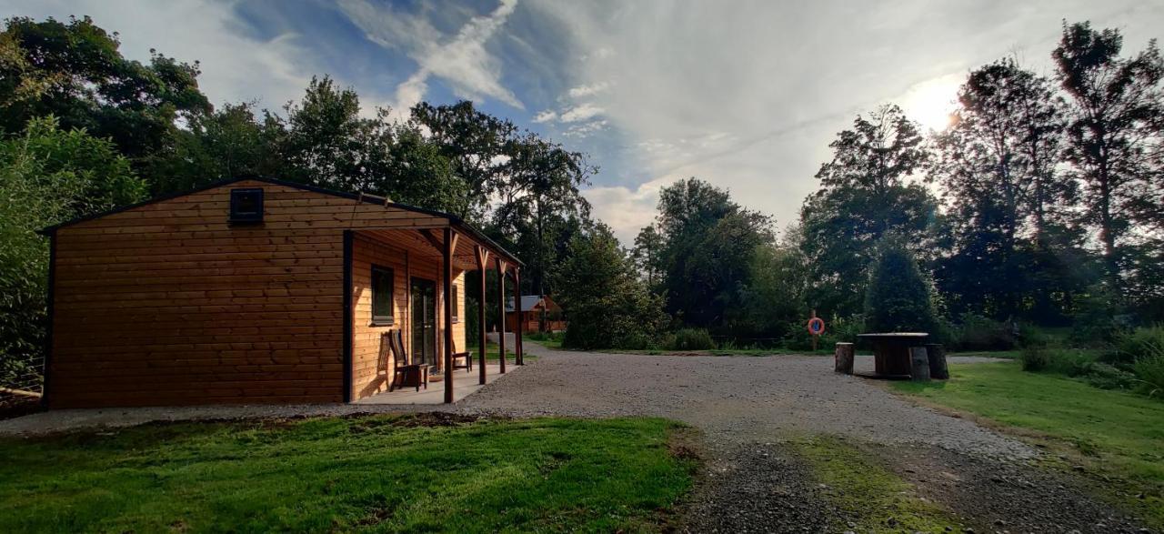 Kingfisher Cabin - Wild Escapes Wrenbury Off Grid Glamping - Ages 12 And Over Baddiley Kültér fotó
